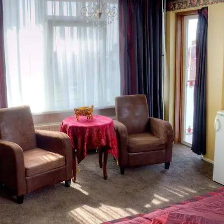 ホテル & De Watertoren ザントフォールト