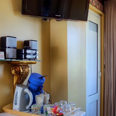 ホテル & De Watertoren 2*