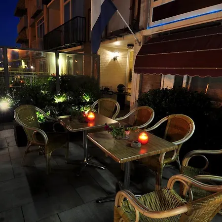 מלון & De Watertoren זנדוורט